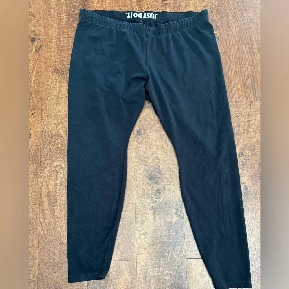 Nike recycled & organic materials plus size leggings women Sz 2X